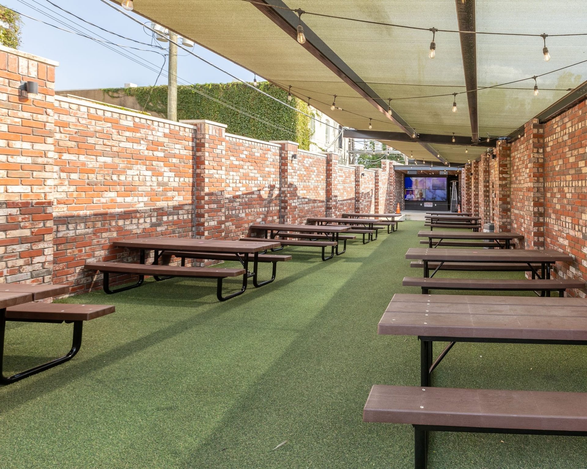 Two spaces to rent on-site